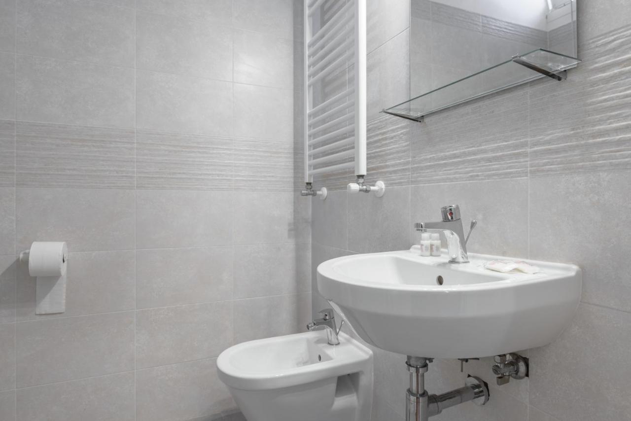Cornelia Penthouse Bed & Breakfast โรม ภายนอก รูปภาพ