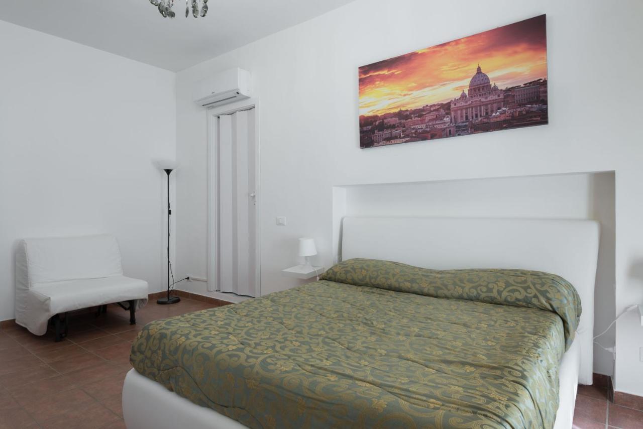 Cornelia Penthouse Bed & Breakfast โรม ภายนอก รูปภาพ