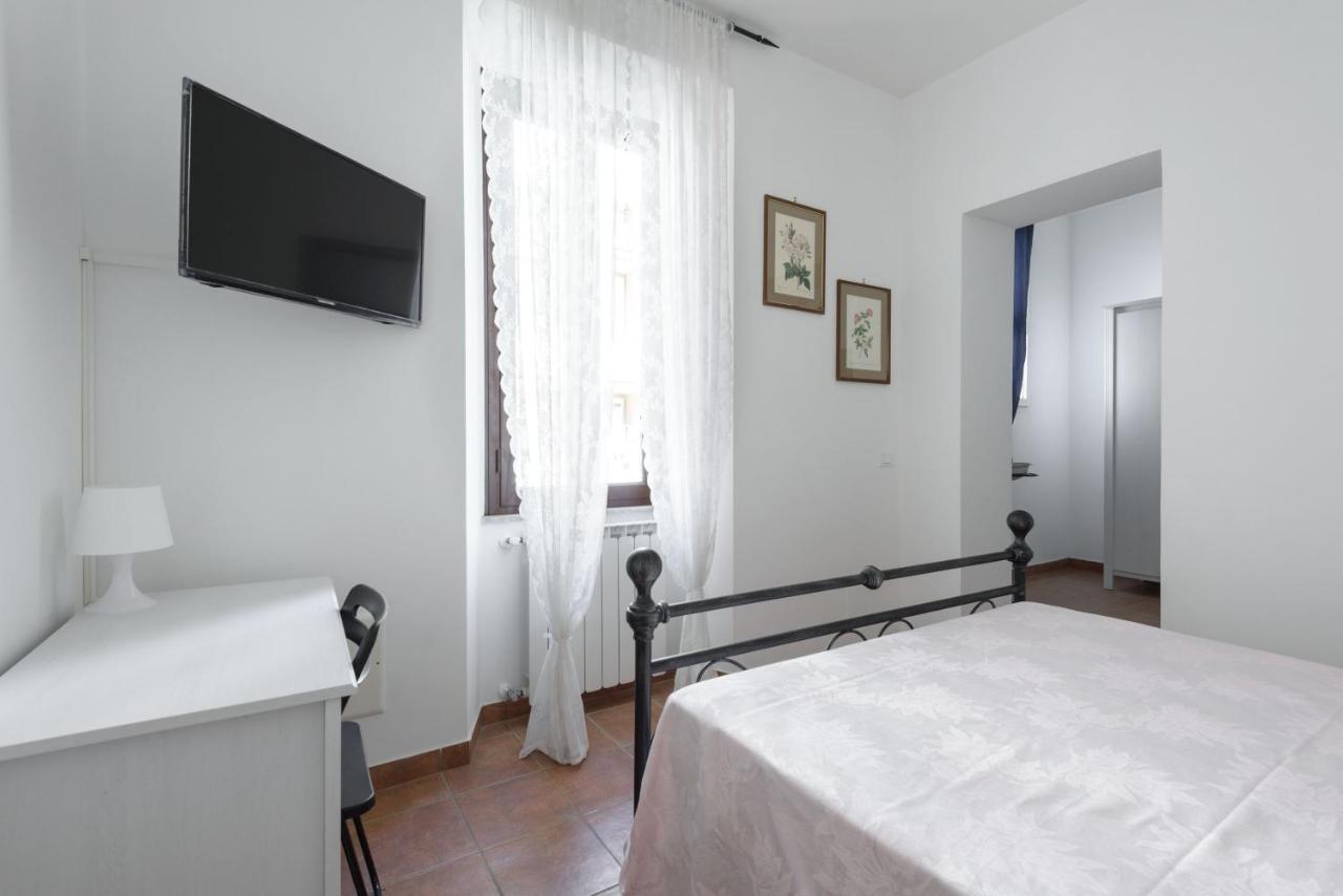 Cornelia Penthouse Bed & Breakfast โรม ภายนอก รูปภาพ