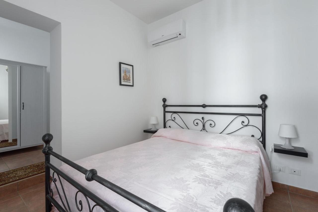 Cornelia Penthouse Bed & Breakfast โรม ภายนอก รูปภาพ